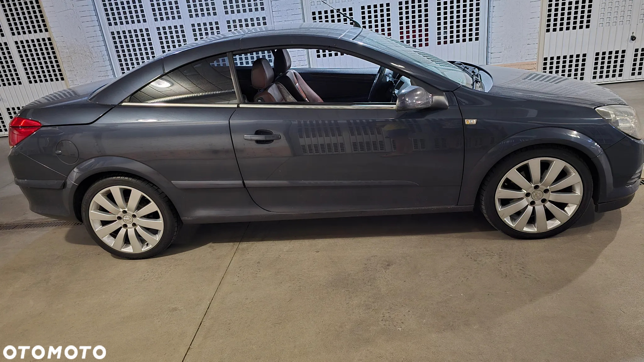 Opel Astra Twin Top 1.9 CDTI Cosmo - 13