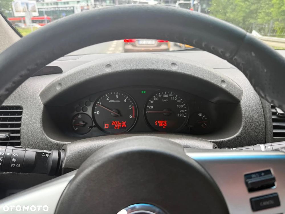 Nissan Navara 2.5 D LE - 10