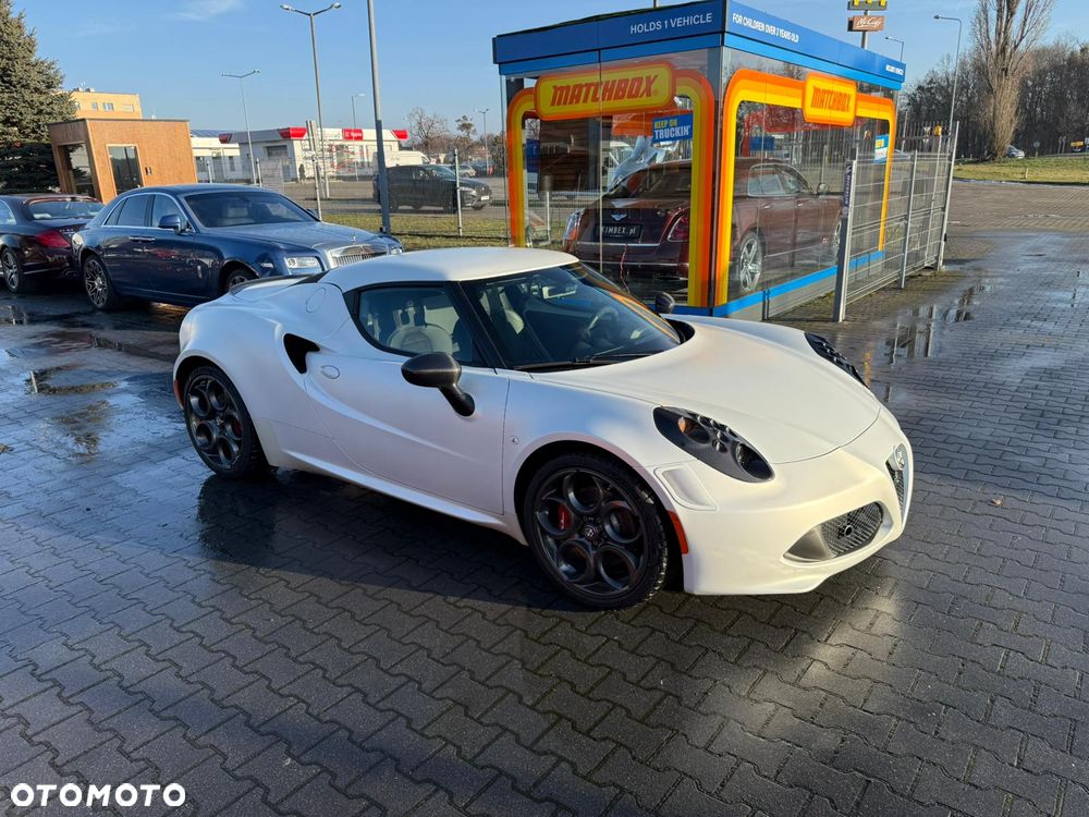 Alfa Romeo 4C 1.8 TBi - 8