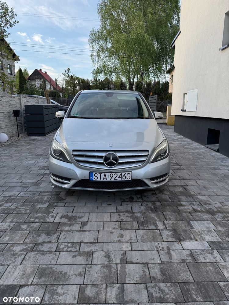 Mercedes-Benz Klasa B 180 CDI (BlueEFFICIENCY) - 2