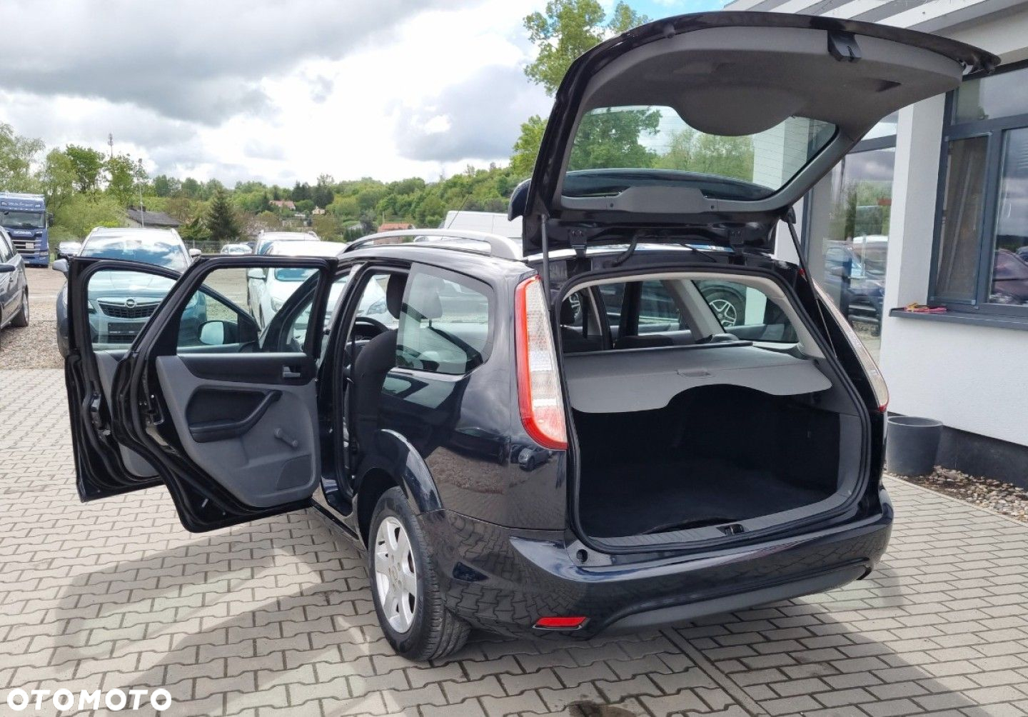Ford Focus - 30