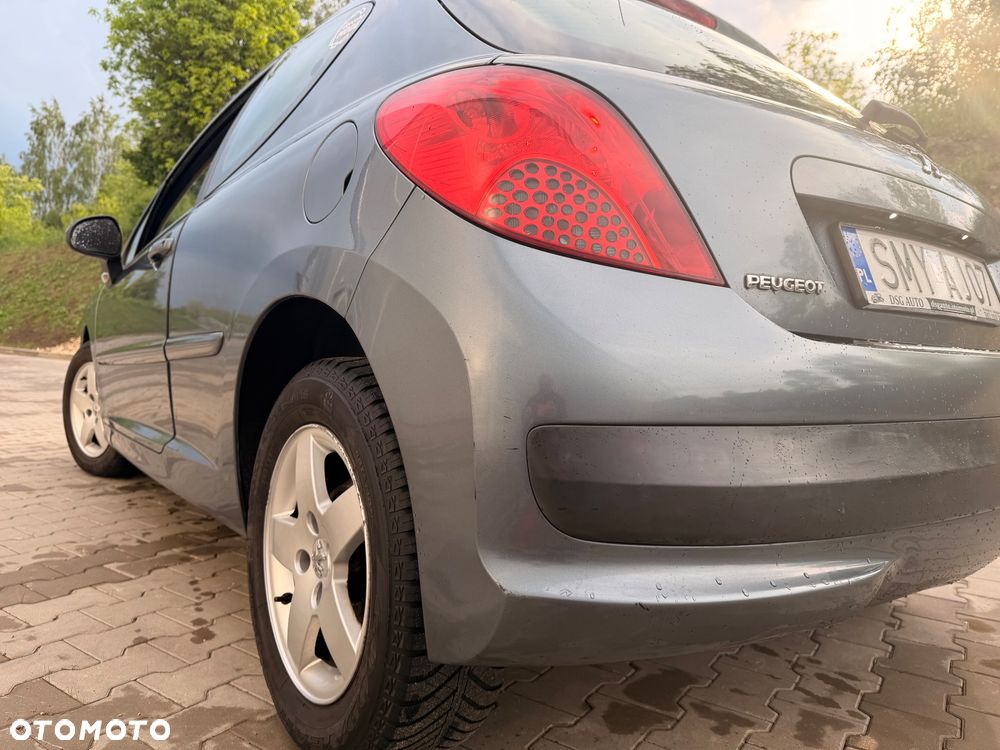 Peugeot 207 1.4 16V Trendy - 15