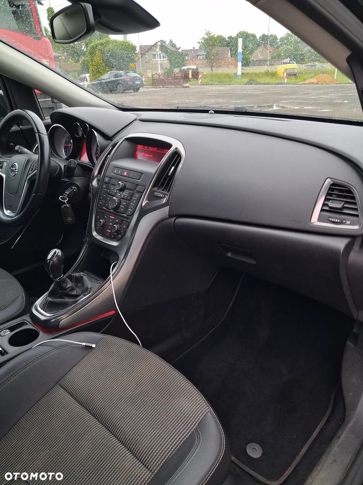 Opel Astra 1.4 Turbo Sport - 11