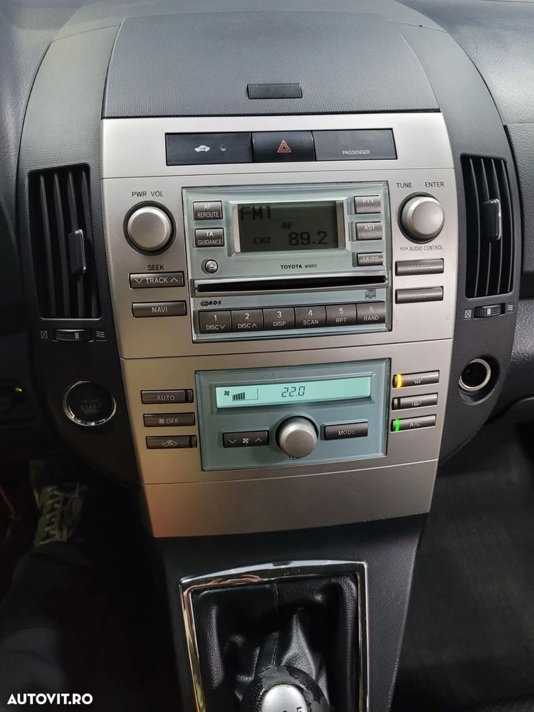 Toyota Corolla Verso 1.8 Luna - 11