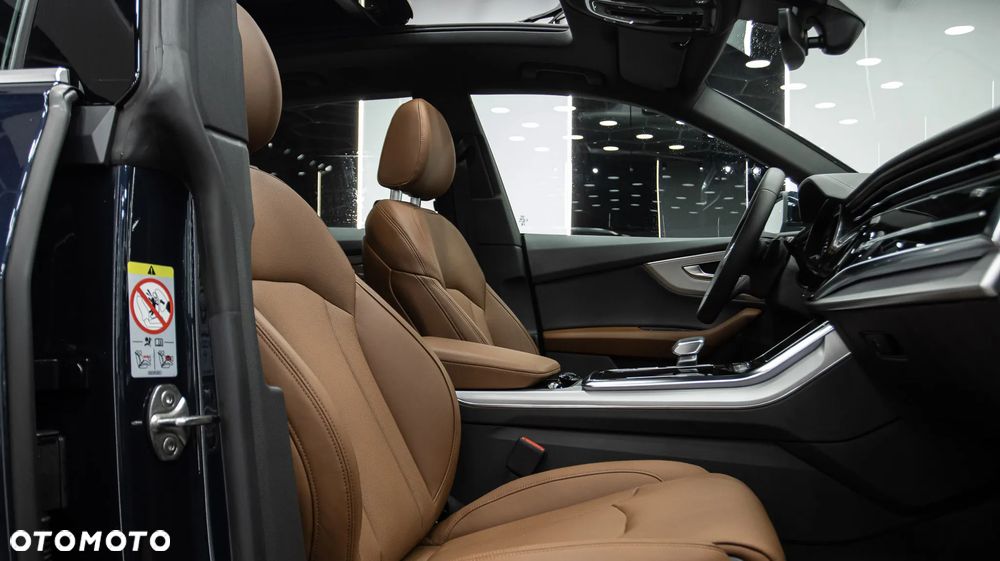 Audi Q8 55 TFSI quattro tiptronic - 23