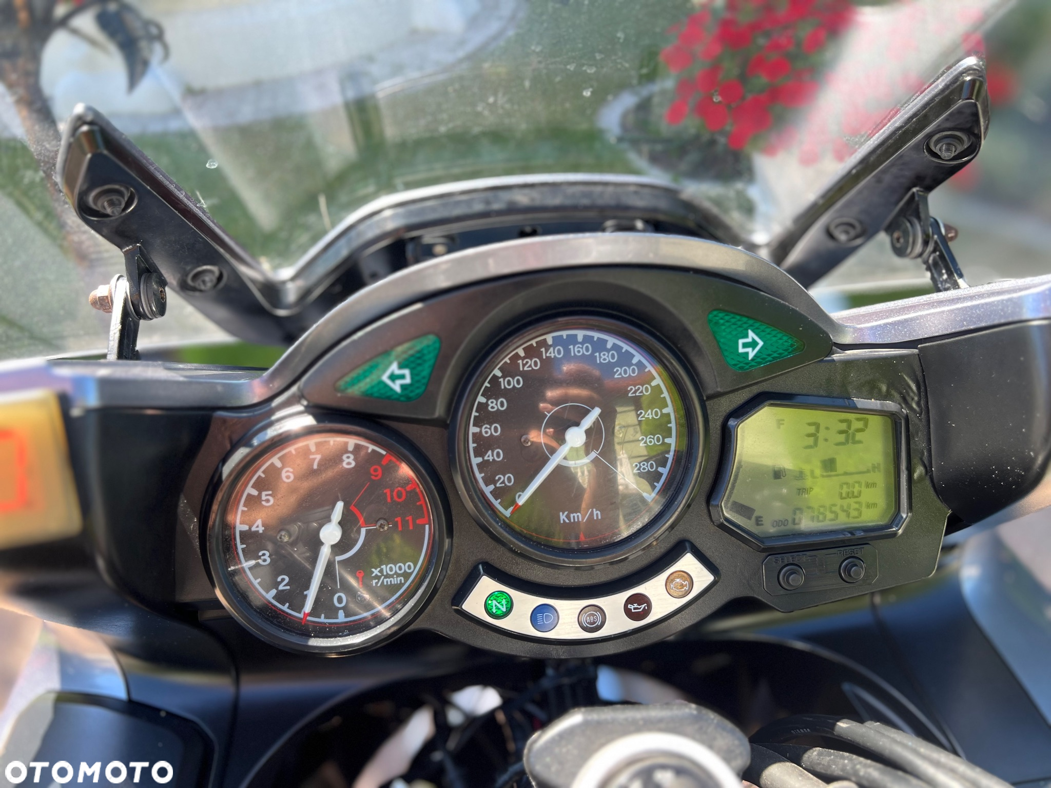Yamaha FJR - 33