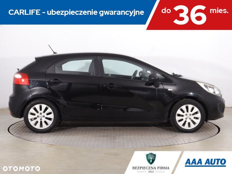 Kia Rio - 8