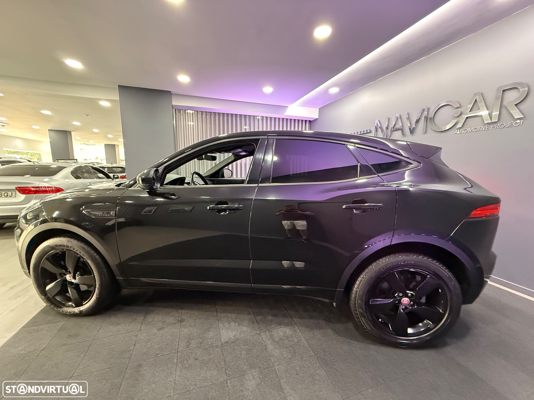 Jaguar E-Pace 2.0 i4D R-Dynamic S AWD Aut. - 10