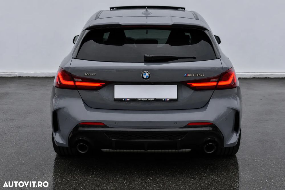 BMW M1 M135i xDrive AT - 7