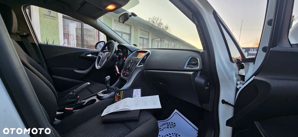 Opel Astra 1.6 Selection - 18