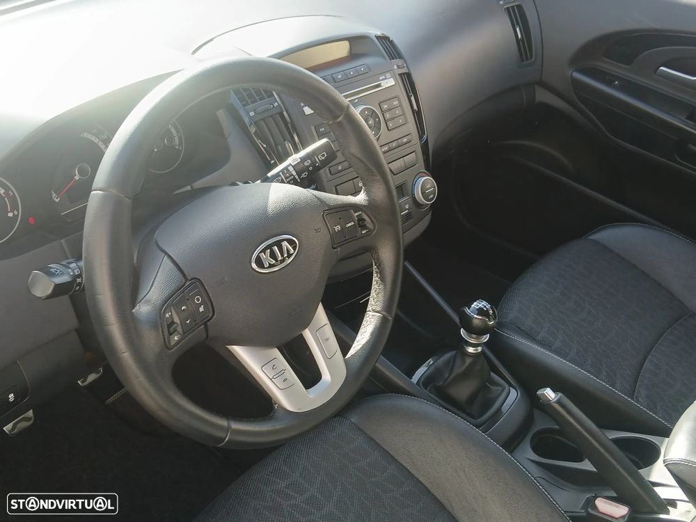 Kia Ceed SW 1.6 CRDi ECO - 15