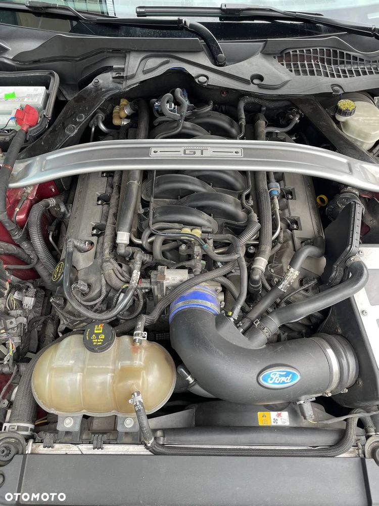 Ford Mustang 5.0 V8 GT - 17
