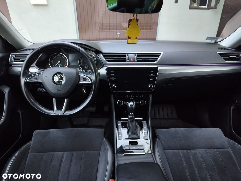 Skoda Superb 2.0 TDI L&K DSG - 6
