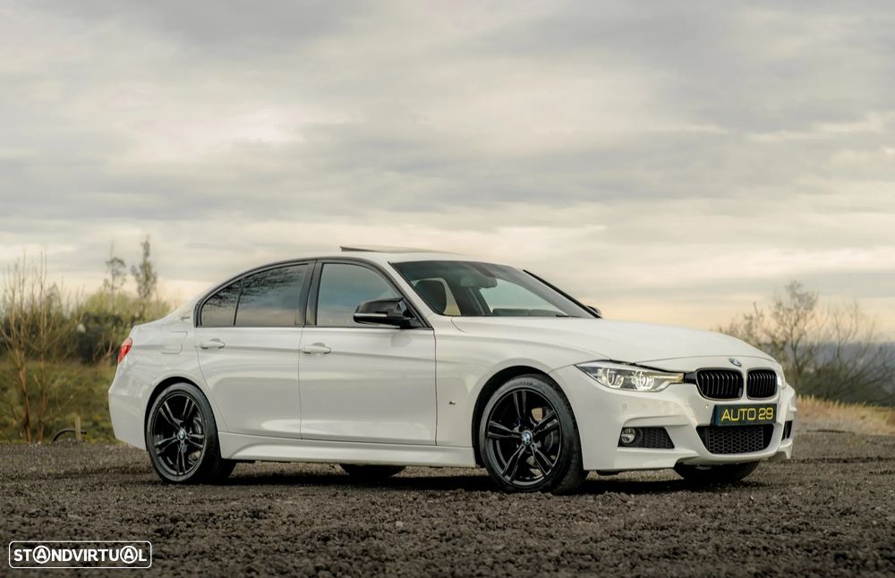 BMW 330 e iPerformance Pack M - 4