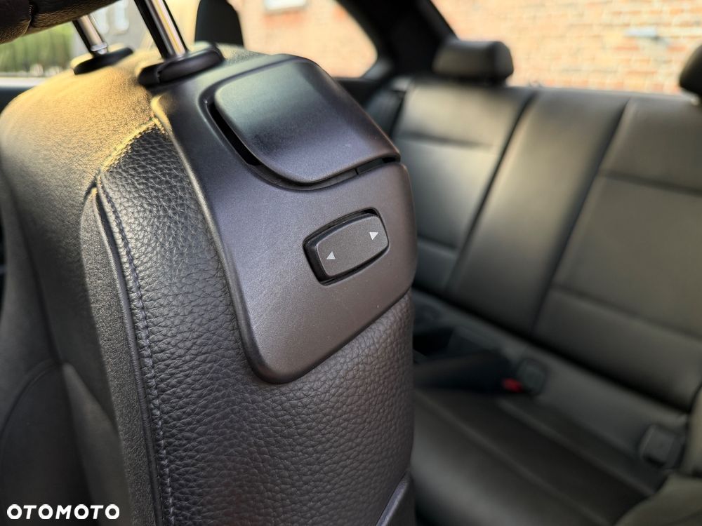 BMW Seria 1 135i - 25