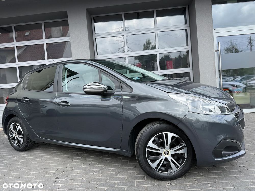 Peugeot 208 1.2 PureTech Style - 1
