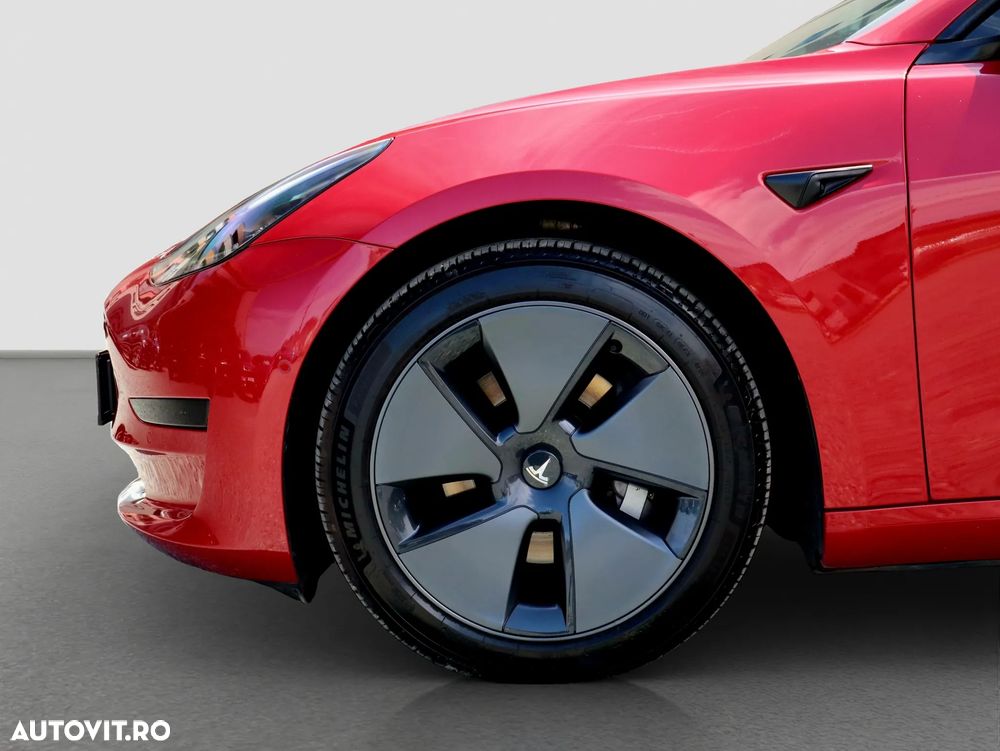 Tesla Model 3 Standard Reichweite Plus Hinterradantrieb - 9