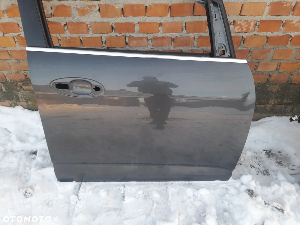 Drzwi prawe przód przednie Ford C-Max II MK2 lift kod lakieru BE - 8