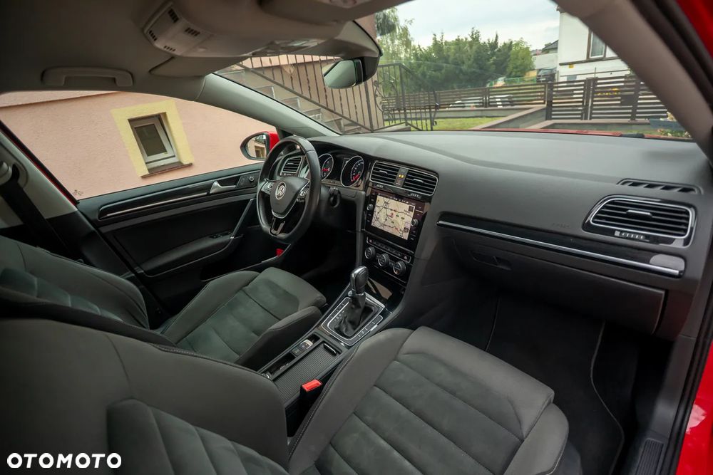 Volkswagen Golf Variant 2.0 TDI SCR DSG Highline - 21