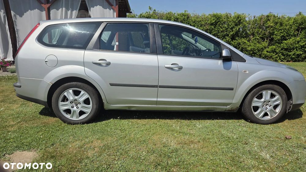Ford Focus 1.8 TDCi Ambiente - 10