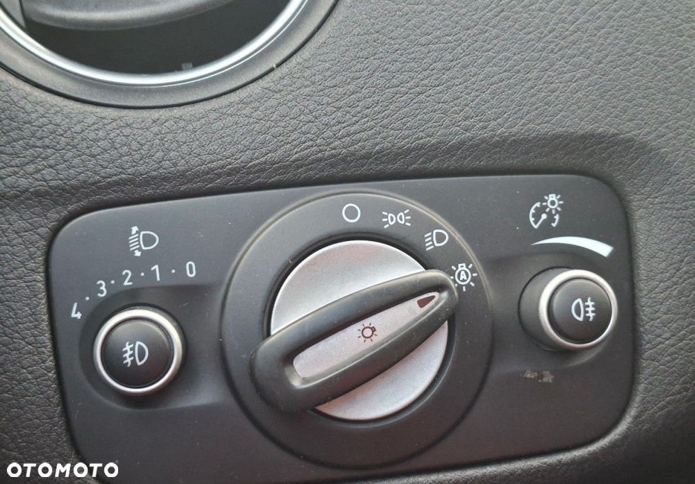Ford Mondeo - 35