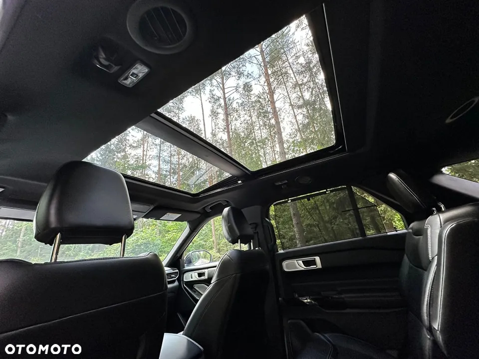 Ford Explorer EcoBoost Plug-in Hybrid ST-LINE - 18