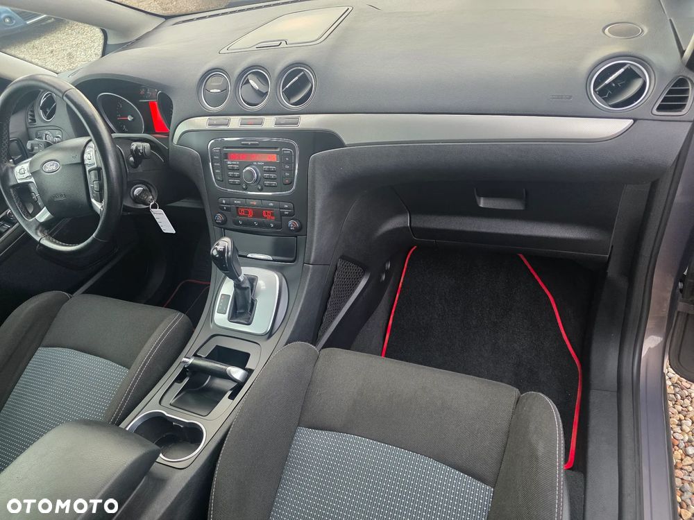 Ford S-Max 2.0 TDCi DPF Titanium X - 19