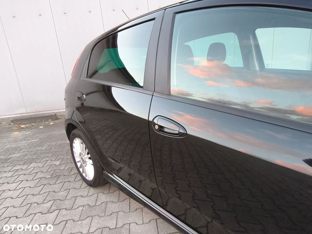 Fiat Punto 1.4 16V Dynamic - 13