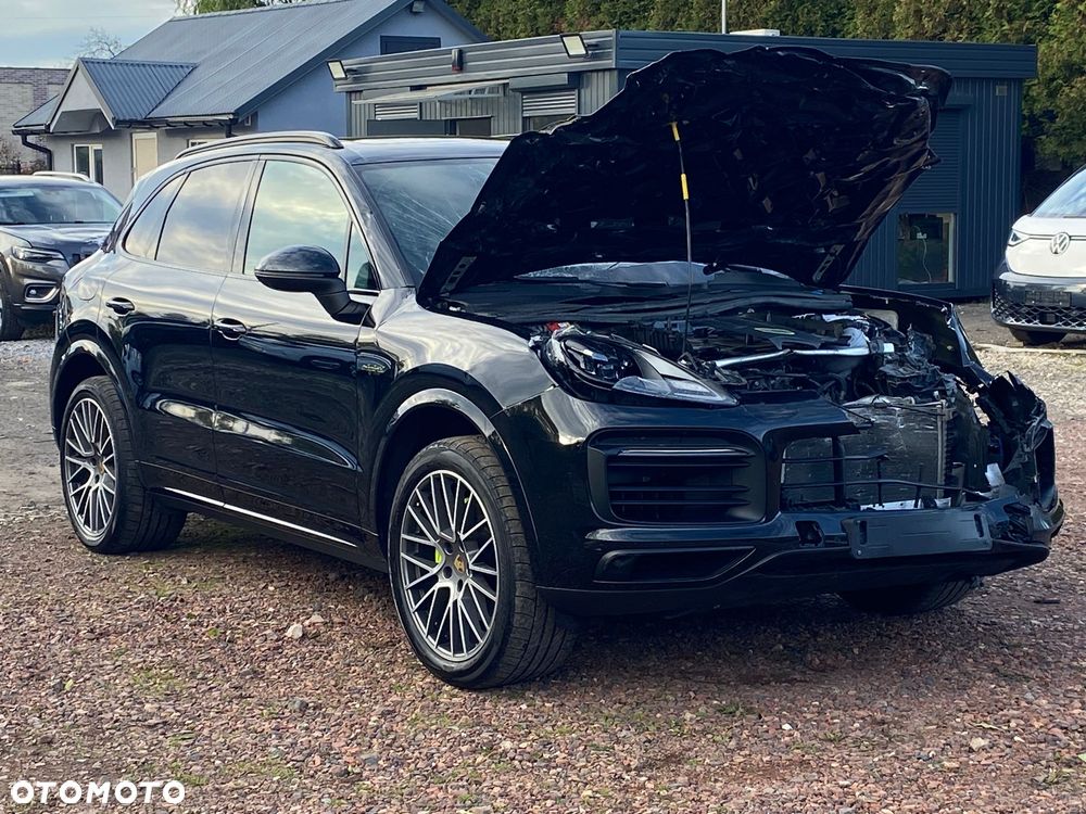 Porsche Cayenne E-Hybrid - 7
