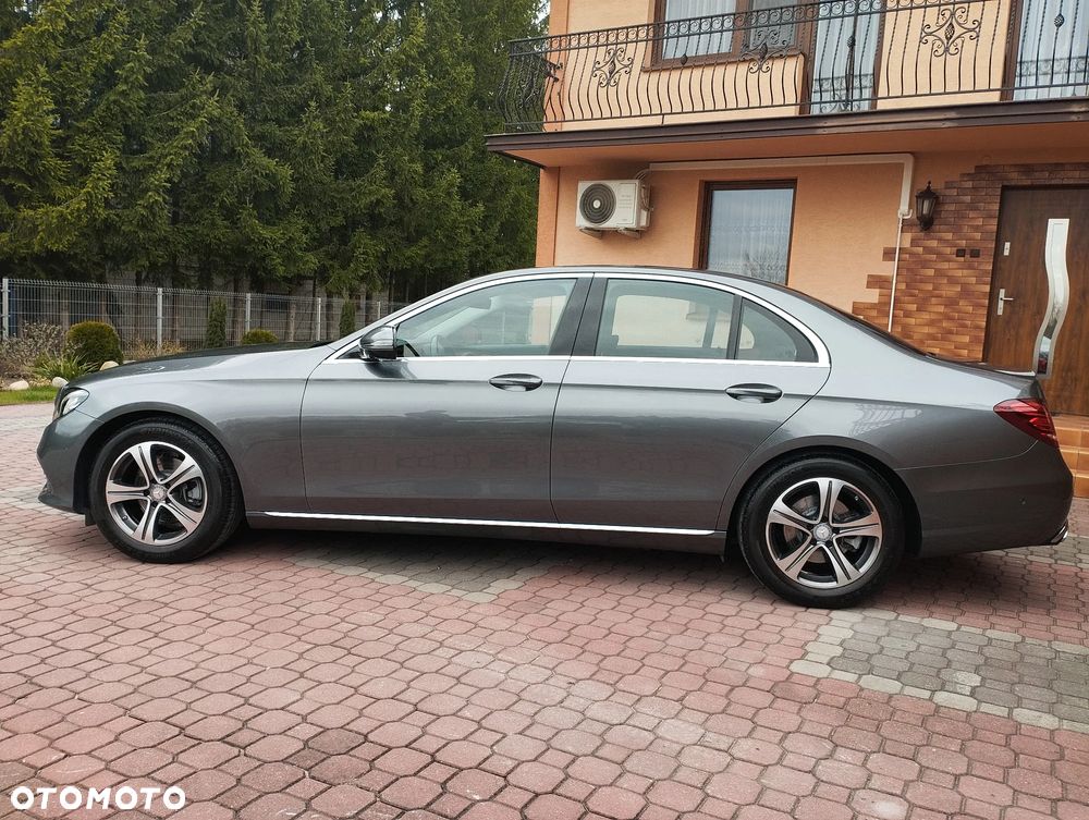 Mercedes-Benz Klasa E 200 9G-TRONIC - 4