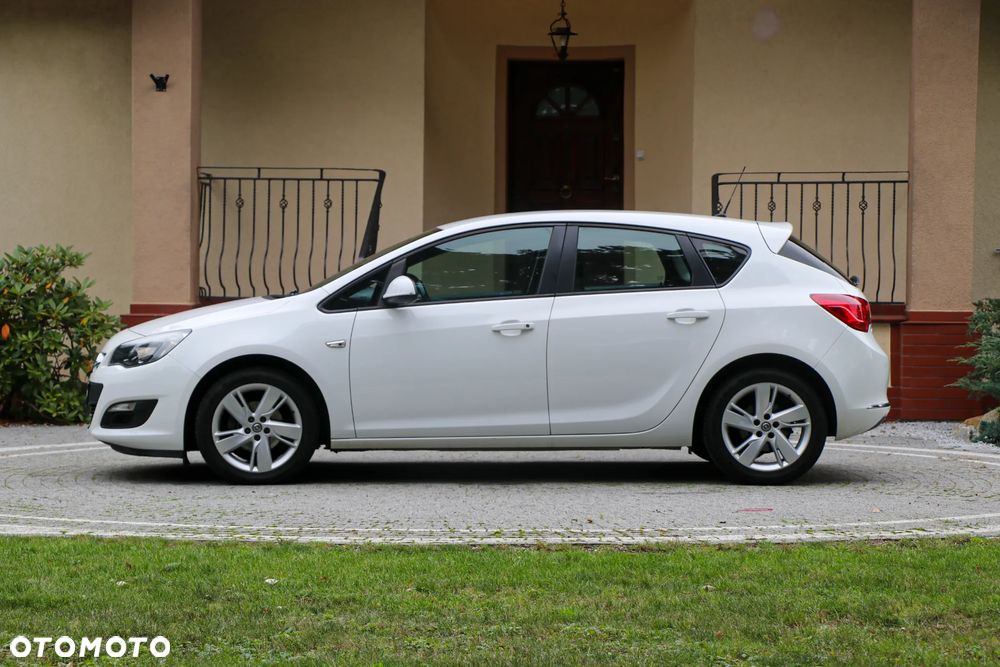 Opel Astra - 11