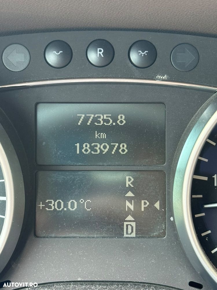 Mercedes-Benz ML - 8