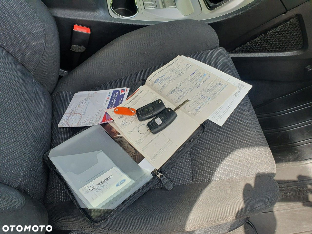 Ford S-Max - 19
