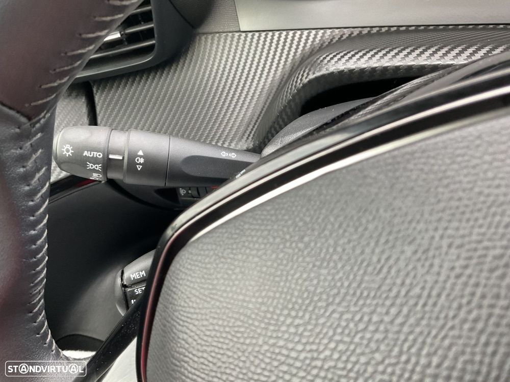 Peugeot e-2008 50 kWh Allure - 21