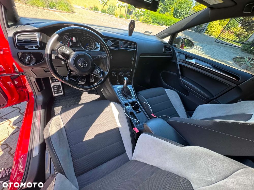 Volkswagen Golf - 12