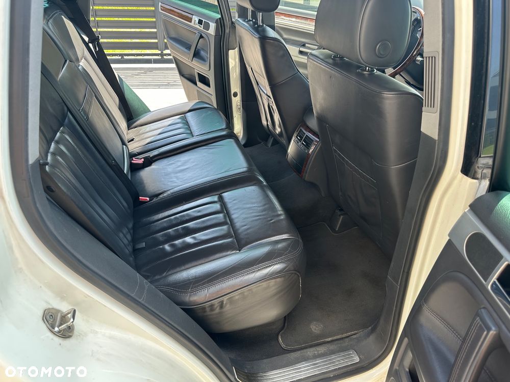 Volkswagen Touareg - 15