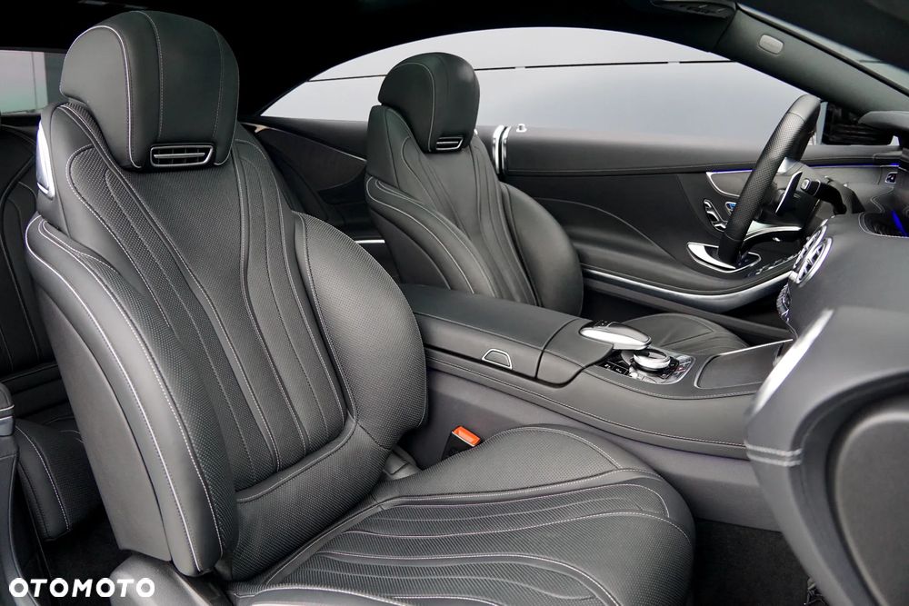 Mercedes-Benz Klasa S 560 Coupe 4-Matic 9G-TRONIC - 29