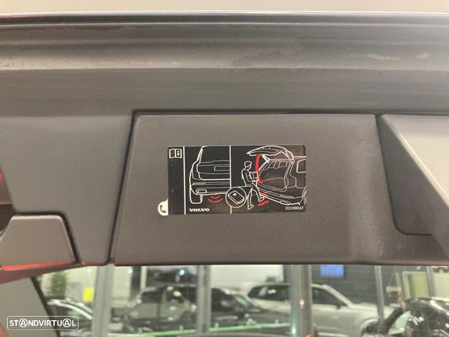 Volvo V90 T6 Recharge AWD Geartronic Inscription - 32