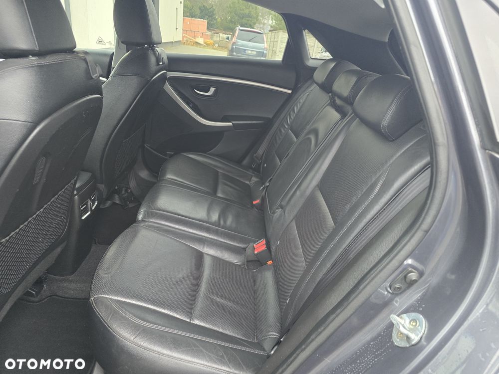 Hyundai i30 1.6 CRDI DCT Premium - 11