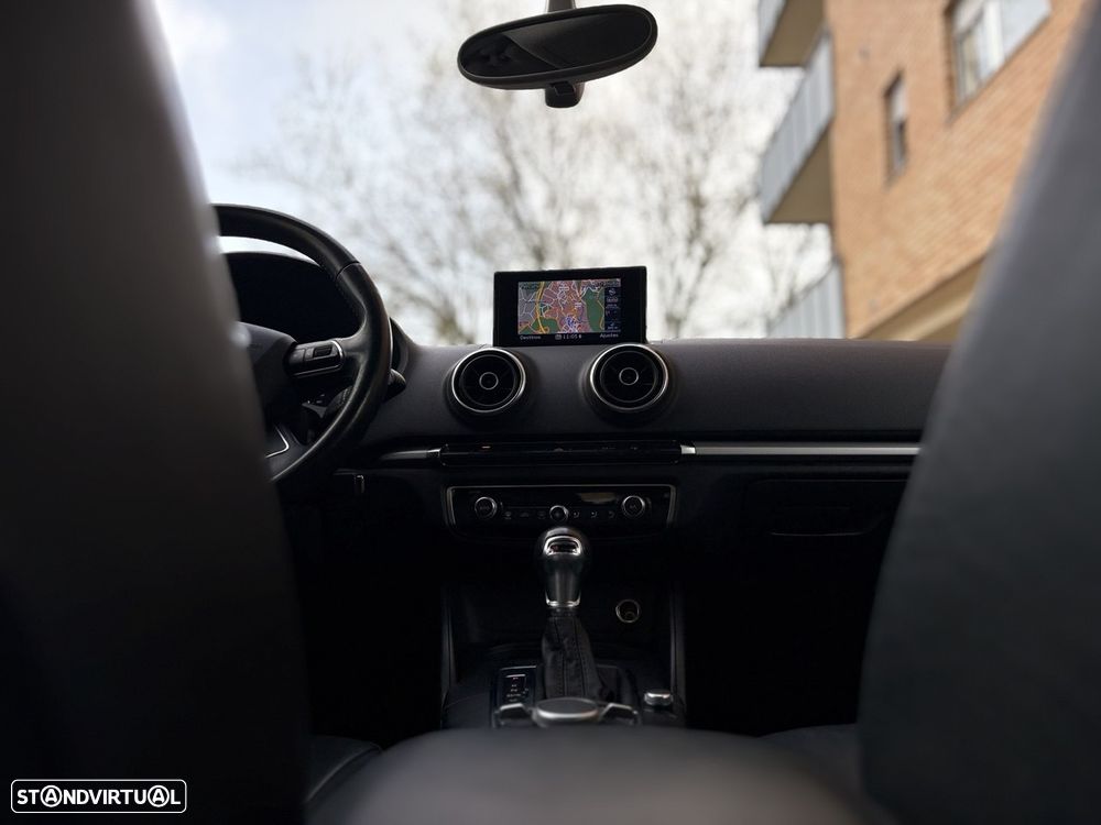 Audi A3 Limousine 1.6 TDI Sport S tronic - 11