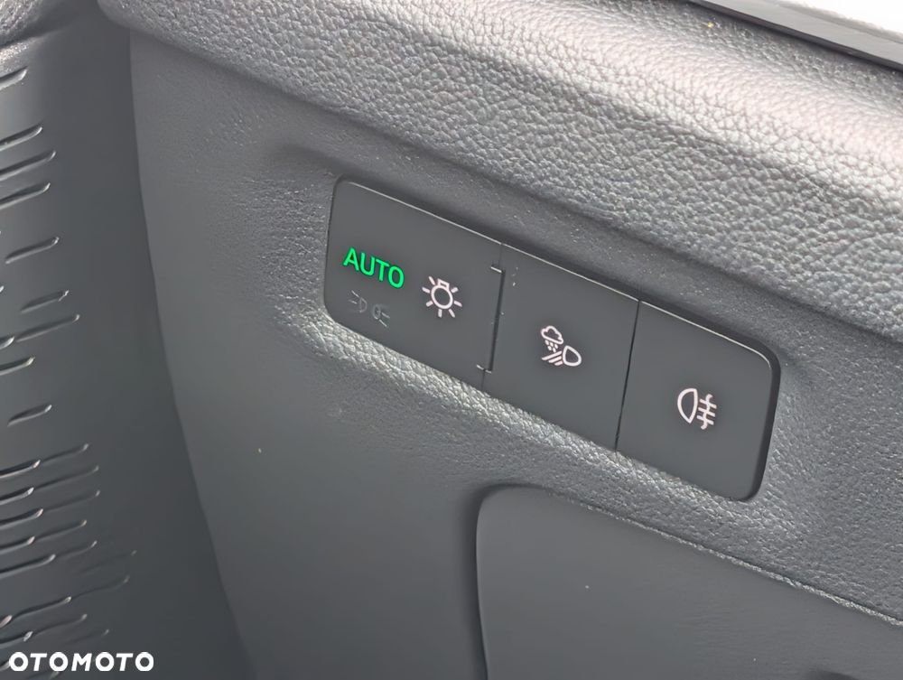 Skoda Octavia 2.0 TDI Edition 130 Selection DSG - 30