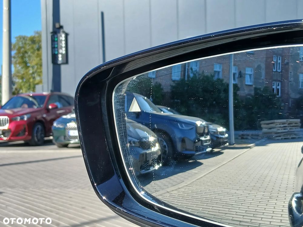 BMW Seria 3 320i M Sport Edition sport - 33