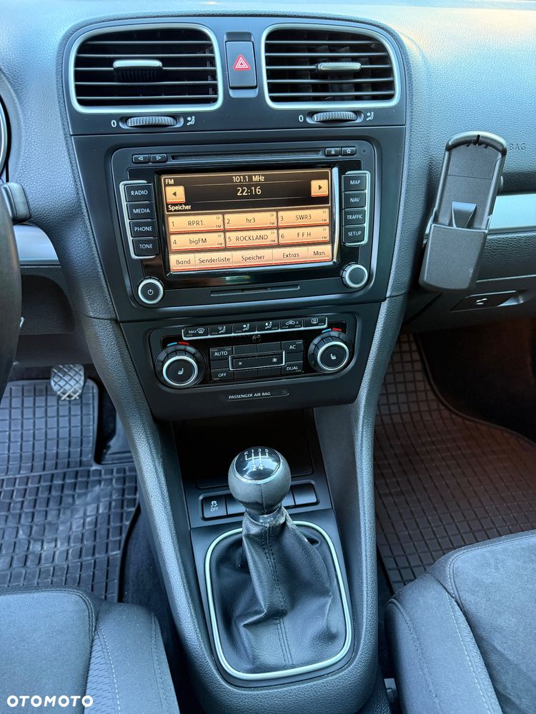 Volkswagen Golf 1.6 TDI DPF Highline - 15
