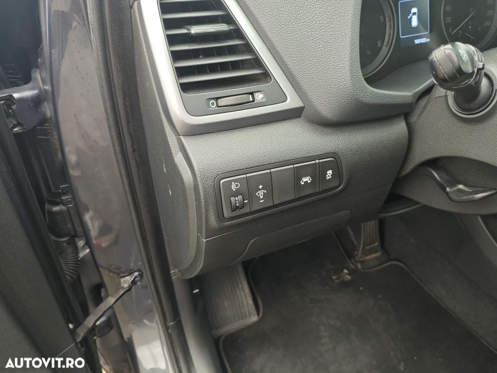 Hyundai Tucson blue 1.7 CRDi 2WD DCT Style - 23