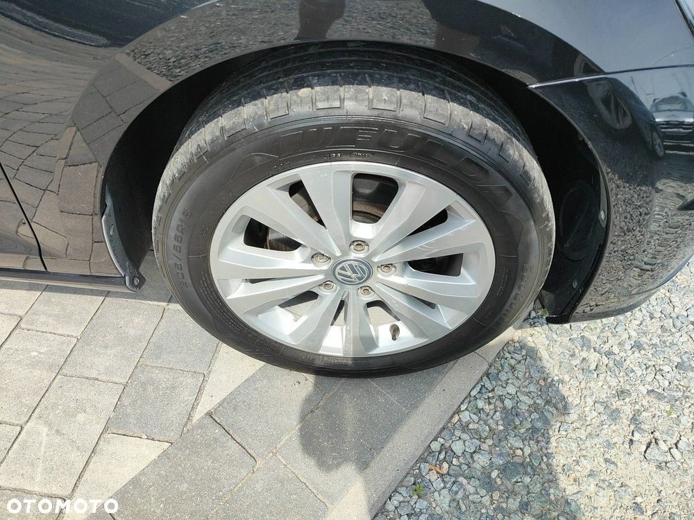 Volkswagen Golf - 37