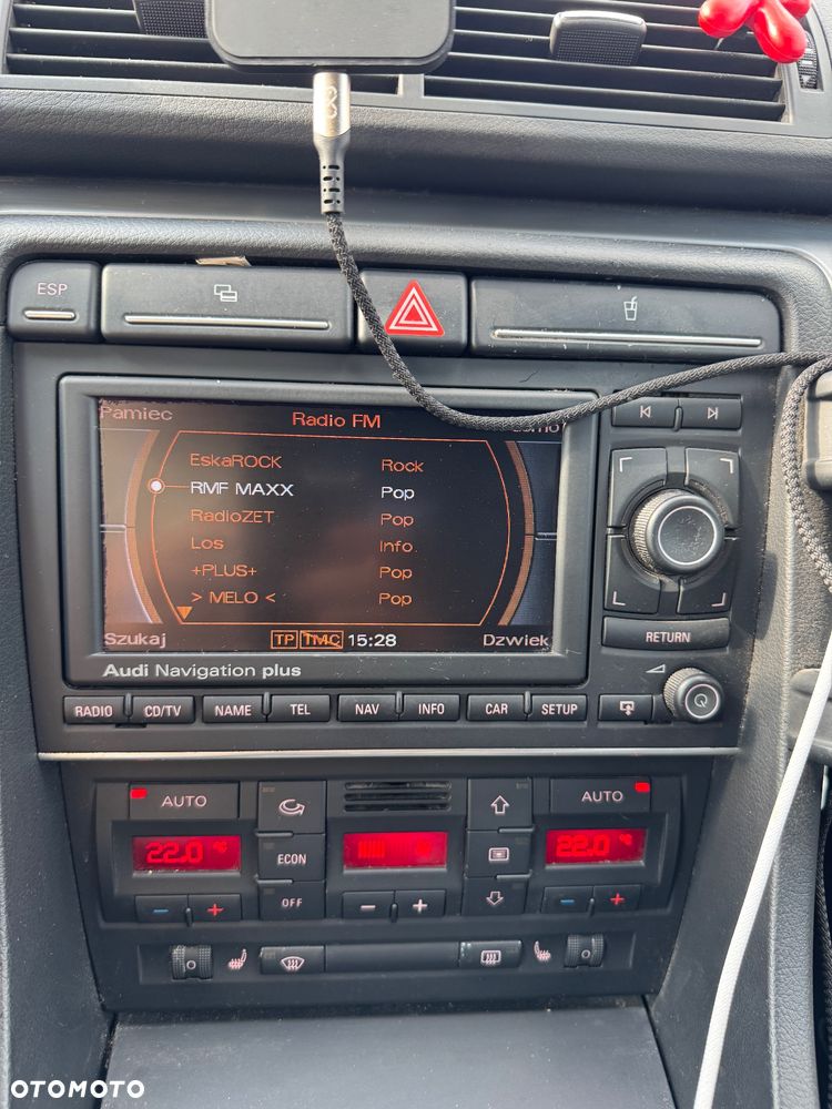 Audi A4 Avant 2.0 TDI - 24