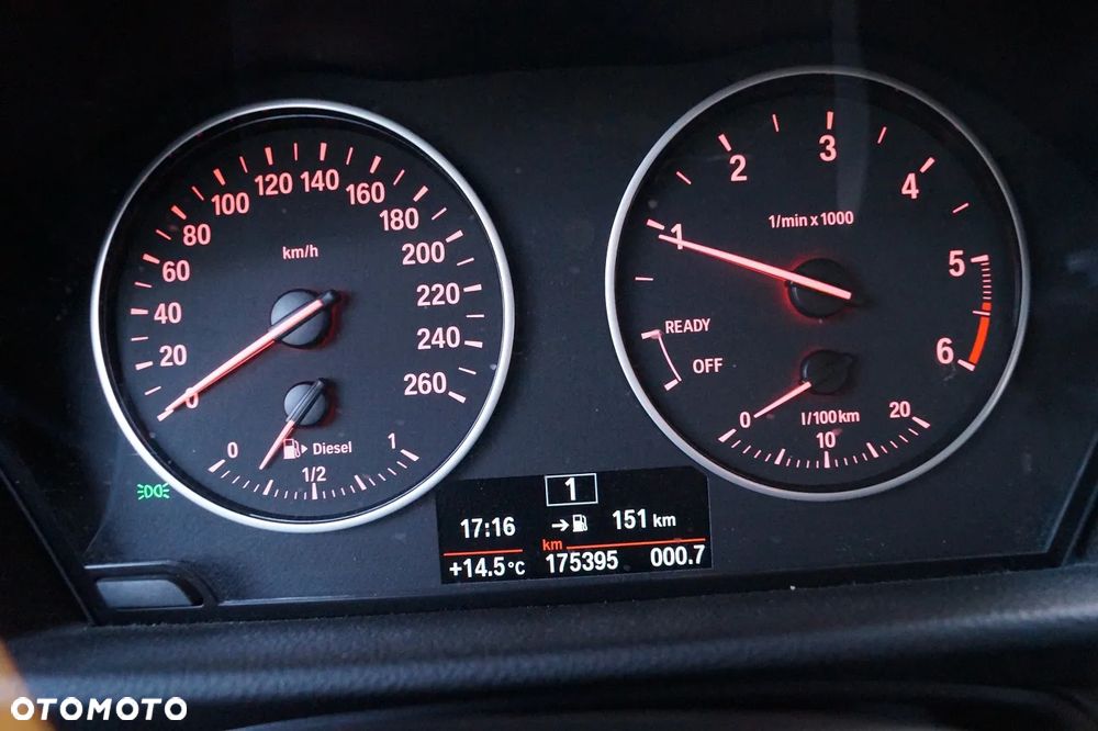 BMW Seria 2 216d - 27