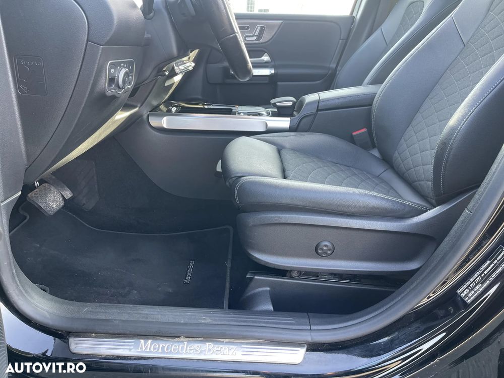 Mercedes-Benz GLB - 10