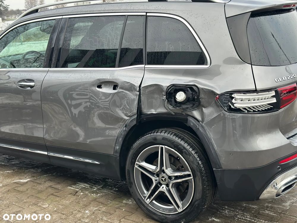 Mercedes-Benz GLB - 5