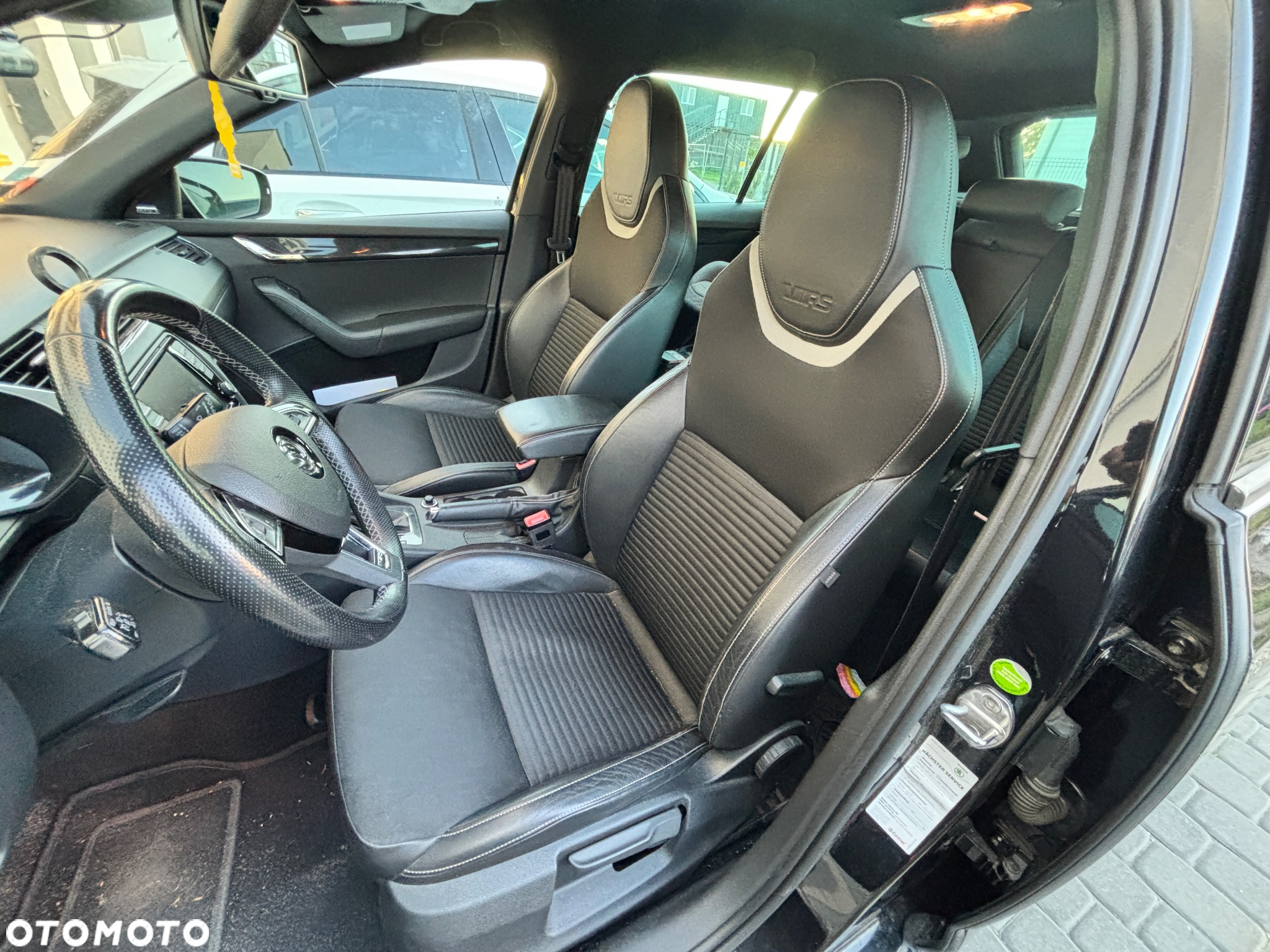 Skoda Octavia 2.0 TDI RS DSG - 6